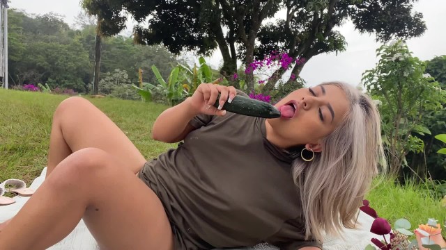 Squirting a huge cucumber on a picnic day! Naty delgado Latina Porn